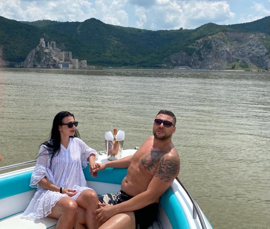 Pensiunea Deian-Clisura Dunarii Moldova Noua Екстериор снимка